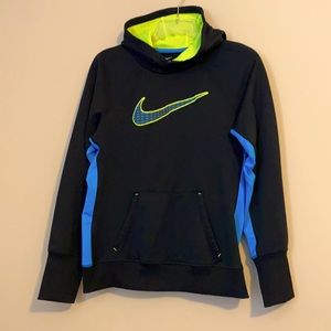 Nike therma fit hoodie
